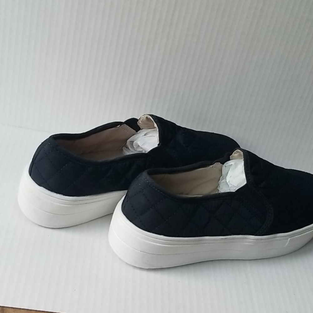 SOLD!!!SIZE 6.5 Wanted Railway Black Sneakers - Picture 3 of 7
